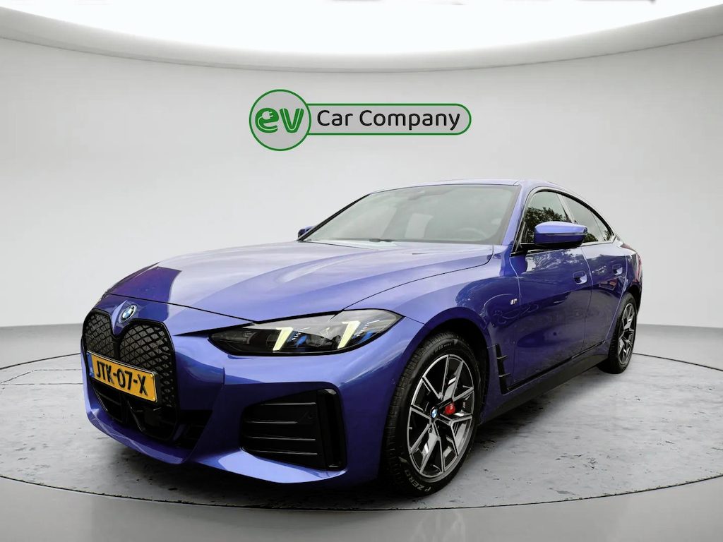 BMW i4 EDrive35 M Sport Edition 70 kWh | M Sportpakket Pro | Adapt. Cruise Control | Stoel- en stuurverwarming | Keyless