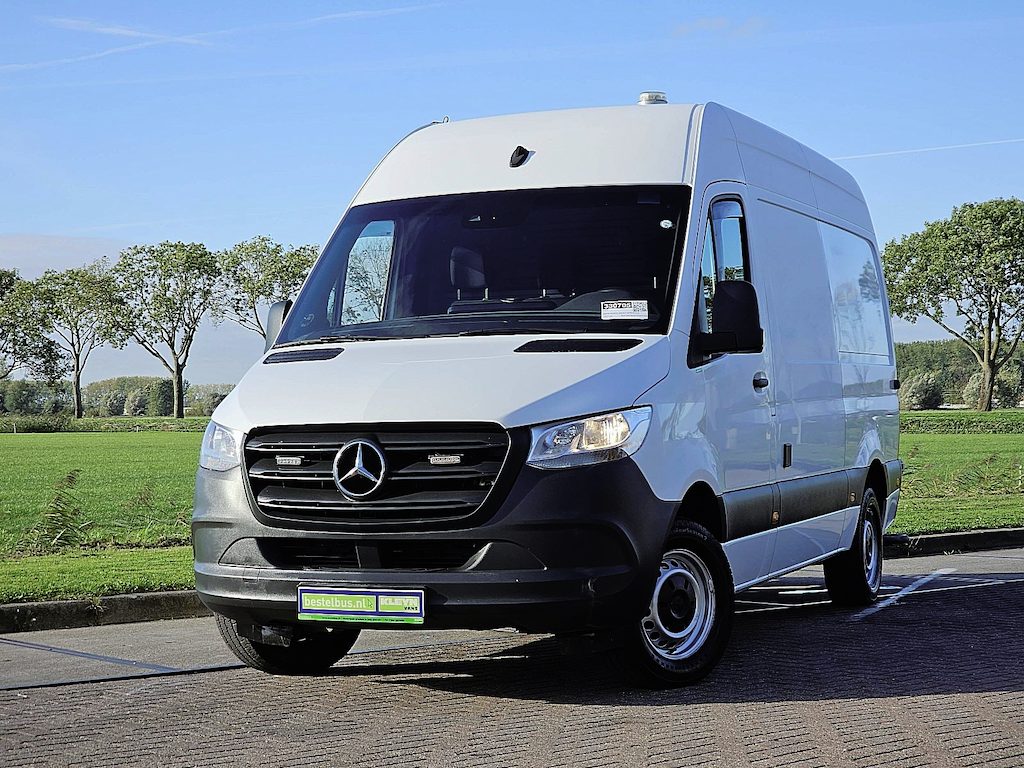 Mercedes-Benz Sprinter 316 L2H2 RWD 3.5t-Trekhaak Mbux Navi Camera WP-Inrichting 3 Zits Airco Euro6 163 PK!