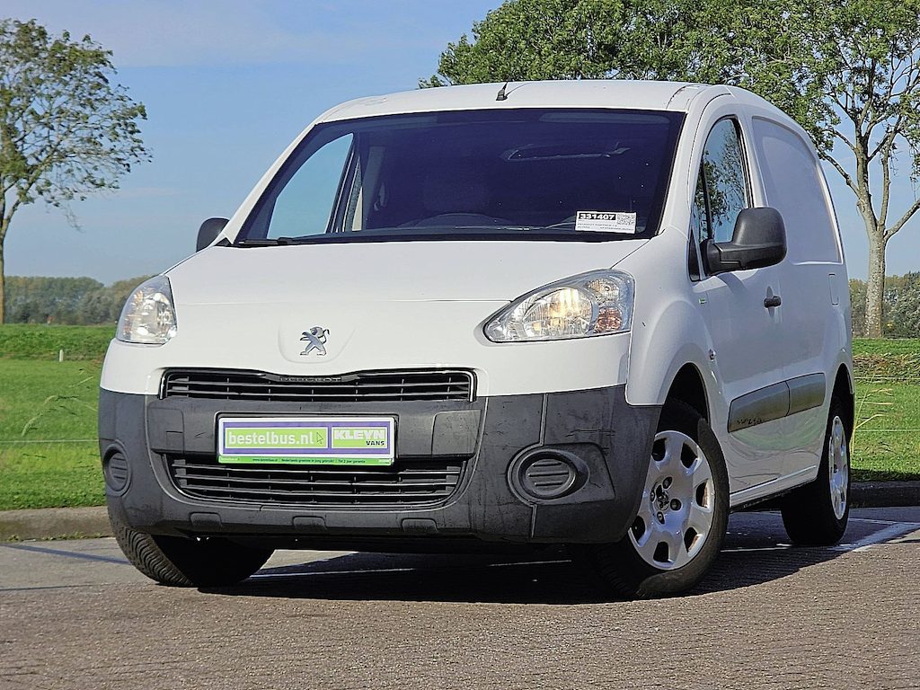Peugeot Partner 1.6 automaat, airco, navi, pdc, zijdeur
