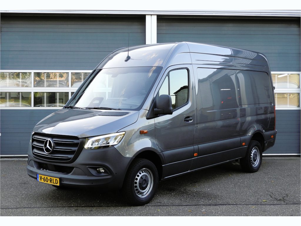 Mercedes-Benz Sprinter 317 1.9 CDI L2H2 RWD AUT | LED | CAMERA | MBUX | CRUISE