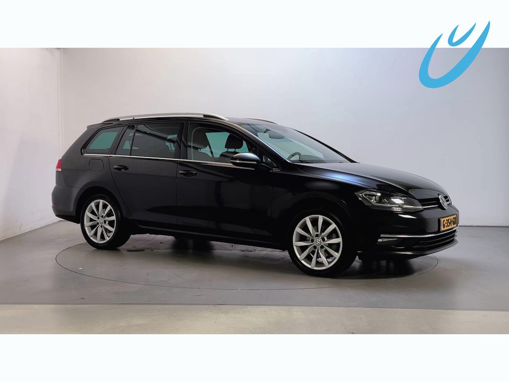Volkswagen Golf Variant 1.5 TSI 150pk Highline Virtual Cockpit Alcantara Parkeersensoren