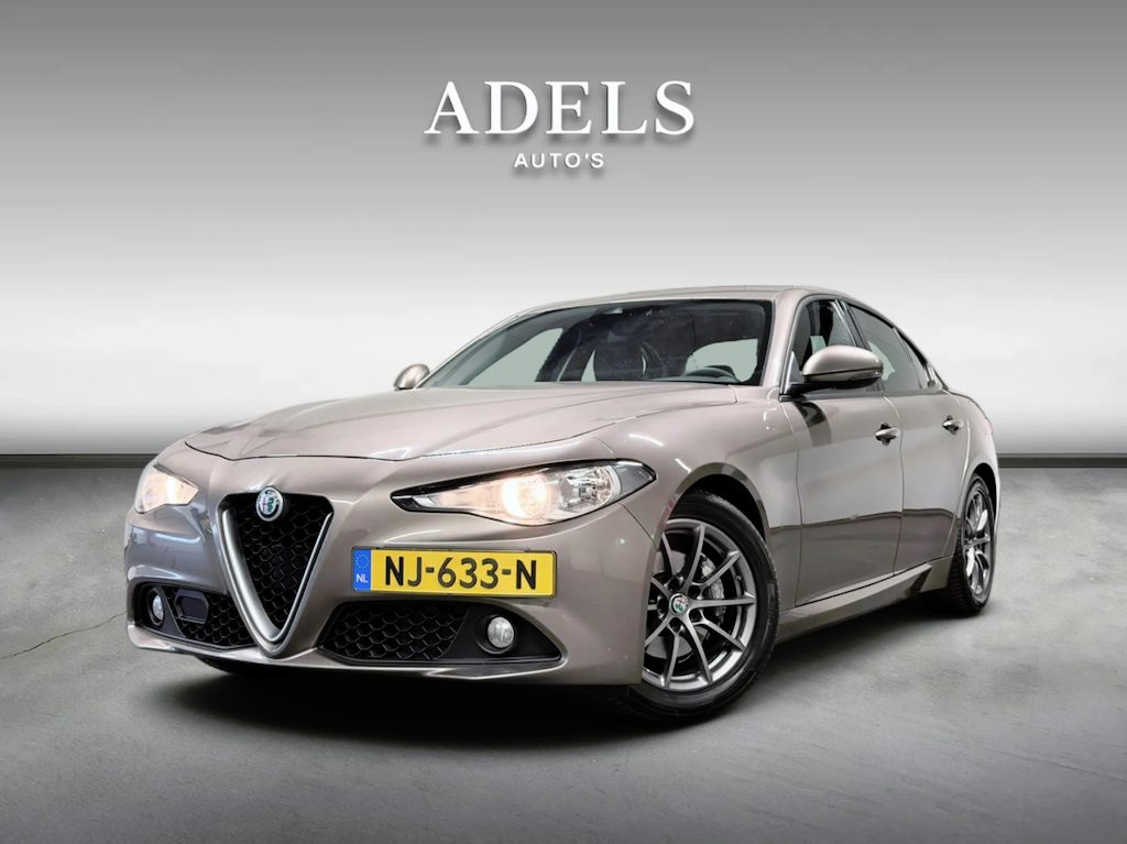 Alfa Romeo Giulia 2.0T Super Leer Navi NL Auto NAP Goed Onderhouden