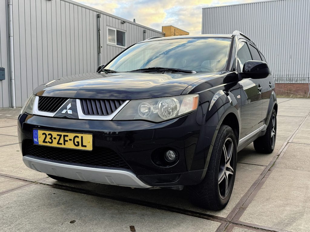 Mitsubishi Outlander 2.4 Intro Edition 2WD