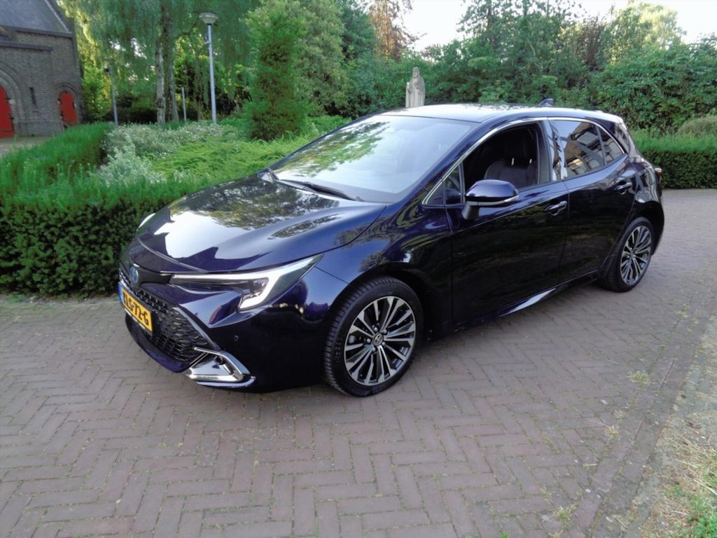Toyota Corolla Hybrid 140 Business Plus