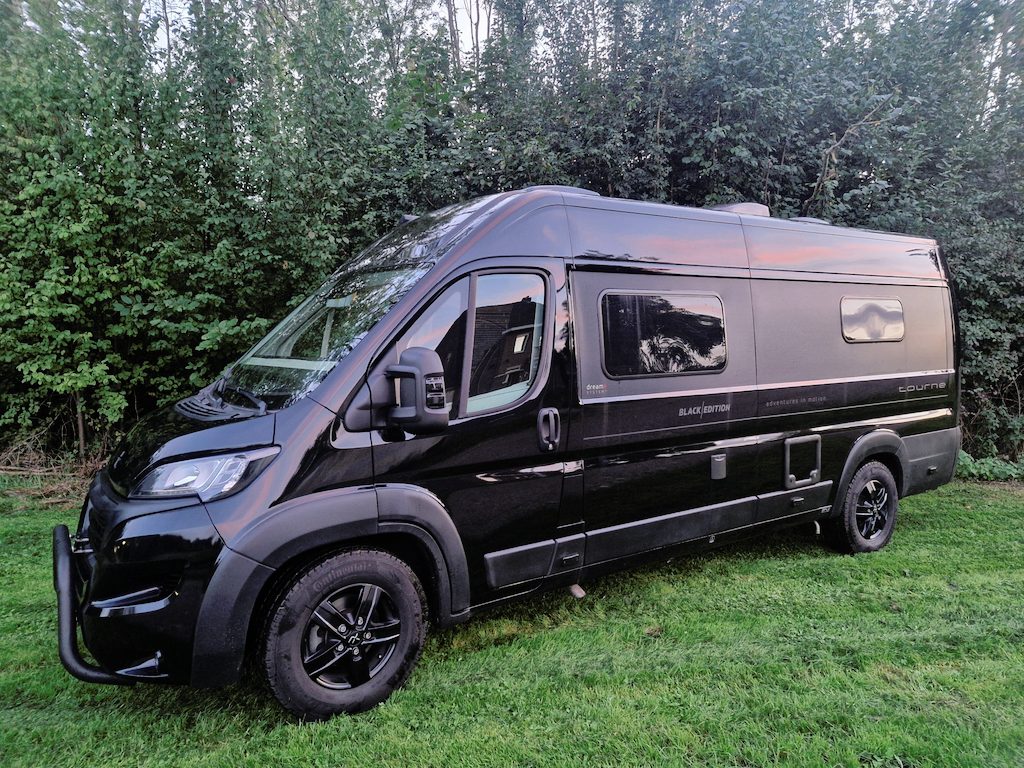 Tourne Mobil TOURNE Tourne 640 buscamper lengtebedden in nieuwstaat!!!!