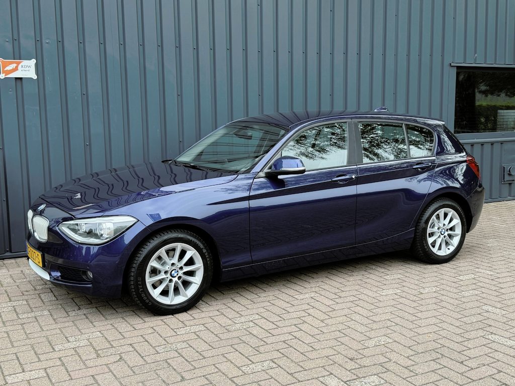 BMW 1-Serie 116i Business+ ONDERHOUDEN!/NAVI!/APK!/COMPLEET!/