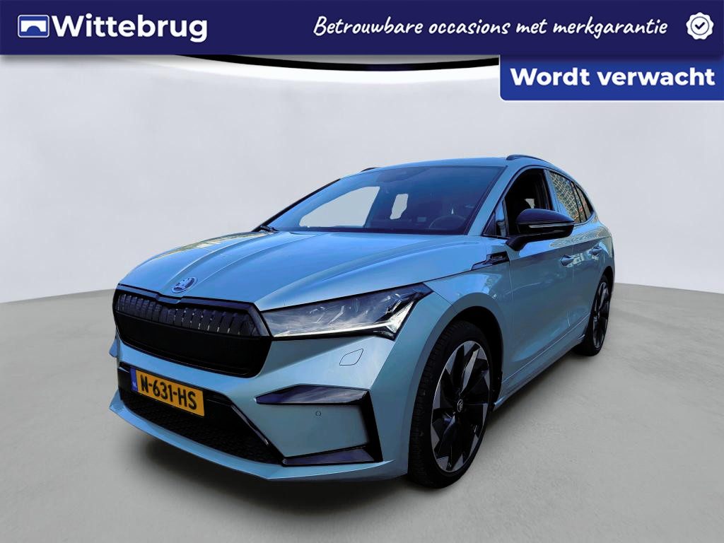 Skoda Enyaq iV 60 Sportline / Navigatie / App connect / Camera /  Lichtmetaal 21 inch / Parkeersensoren V+A /
