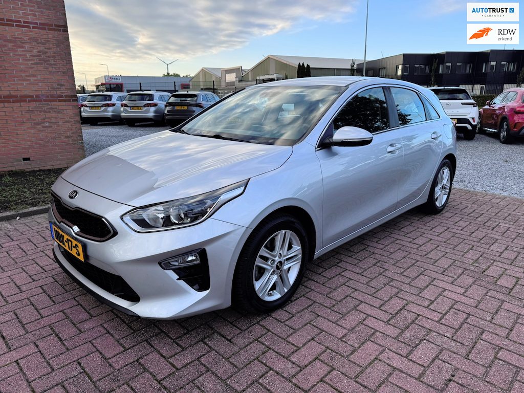 Kia Ceed 1.6 CRDi DynamicLine, Marge, Euro 6, Apple Carplay, Hatchback,