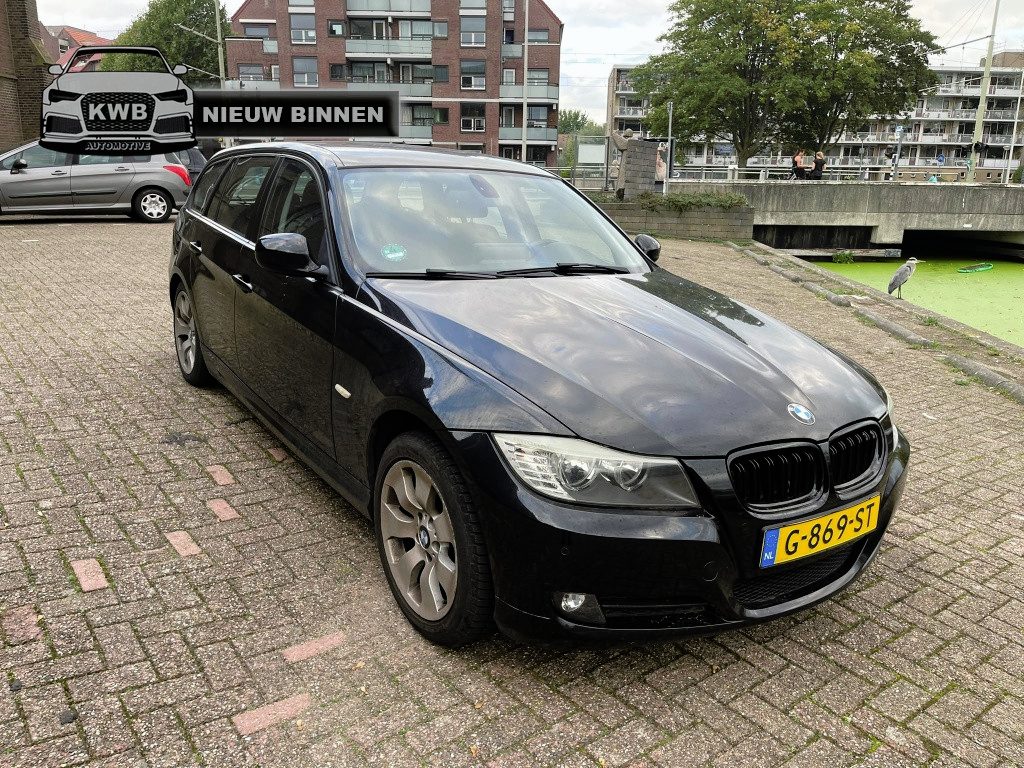 BMW 3-Serie Touring 318i Business Line MEENEEMPRIJS