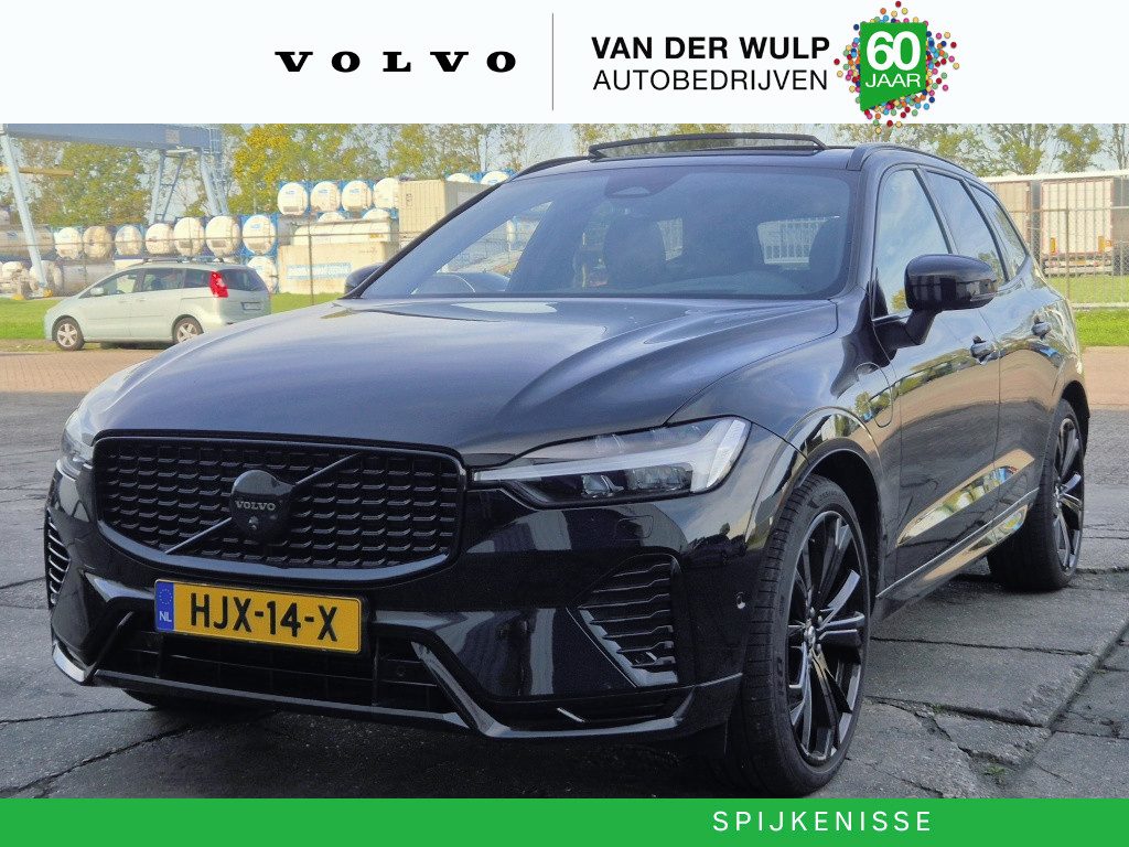 Volvo XC60 T8 455PK AWD Ultra Black Edition | Trekhaak | 360 | Schuifdak | Luchtvering |