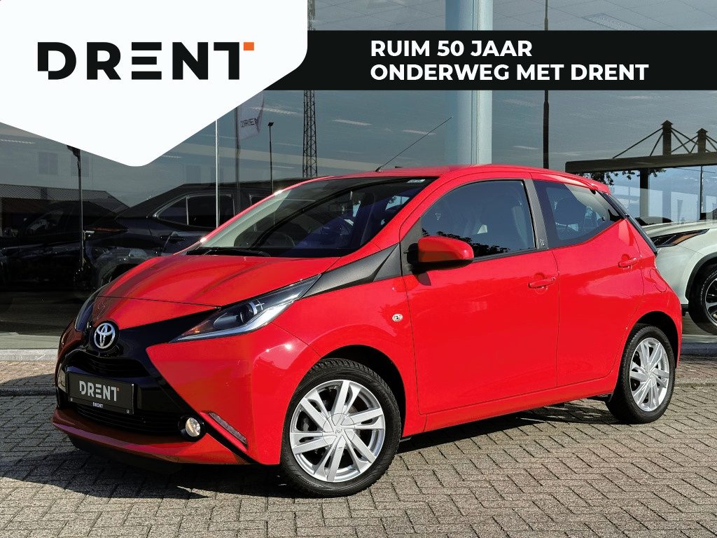 Toyota Aygo 1.0 VVT-i x-play | Airco | Camera | Lichtmetaal