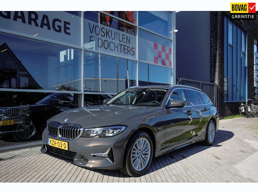 BMW 3-Serie Touring 320e PHEV Luxury Line Panoramadak