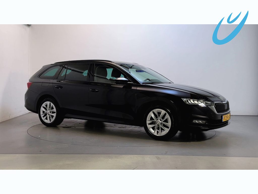 Skoda Octavia Combi 1.0 TSI Business Edition Navigatie Parkeersensoren App-Connect DAB+
