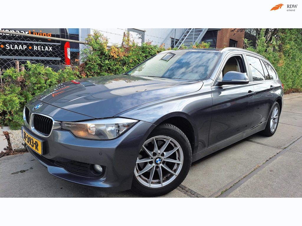 BMW 3-Serie Touring 318d High Executive