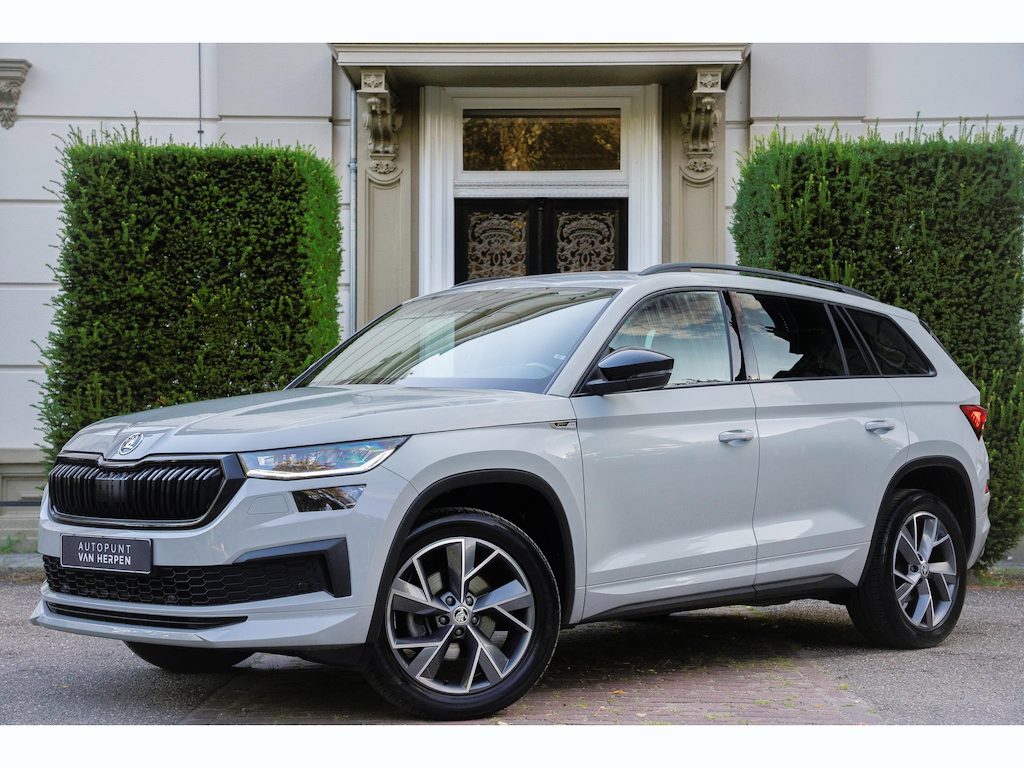 Skoda Kodiaq 1.5 TSI Sportline Business FACELIFT | CAMERA | MEMORY | DIG. DISPLAY | CARPLAY | 1E EIGN