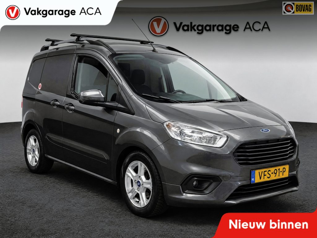 Ford Transit Courier 1.5 TDCI Limited Duratorq S&S // 126.000 km // CLIMA // CRUISE // NAVI // PDC // TREKHAAK //