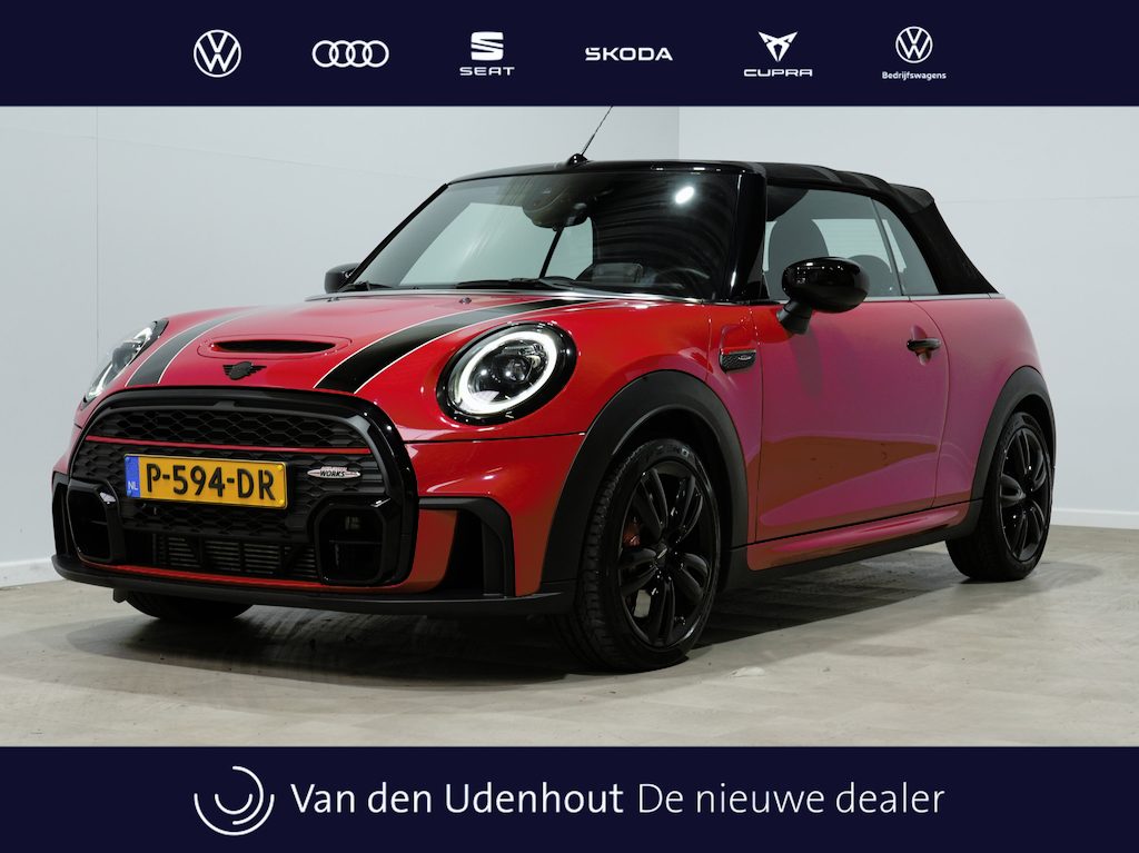 MINI John Cooper Works Cabrio 2.0 Essential Navigatie climate control 31