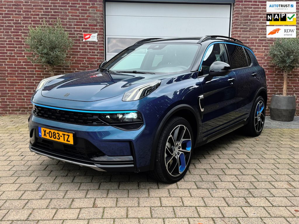 Lynk & Co 01 1.5 |360camera|zwarte-hemel|NL Auto|