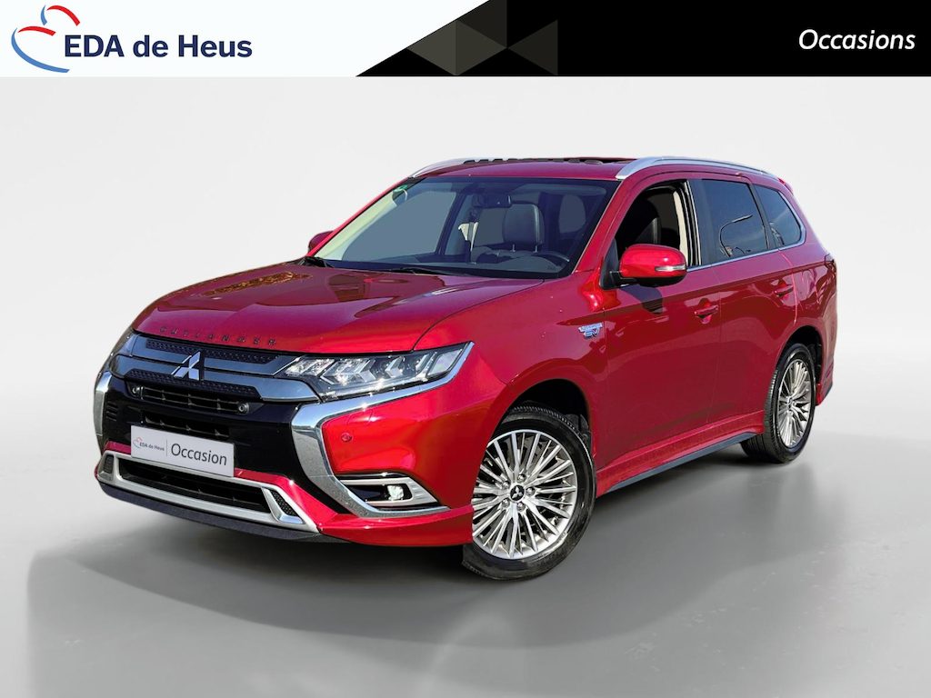 Mitsubishi Outlander 2.4 PHEV autom. Intense+ NL Auto | Pano dak | Trekhaak | LED | Alcantara | Blind Spot | Stoel-/stuurverwarming | etc.
