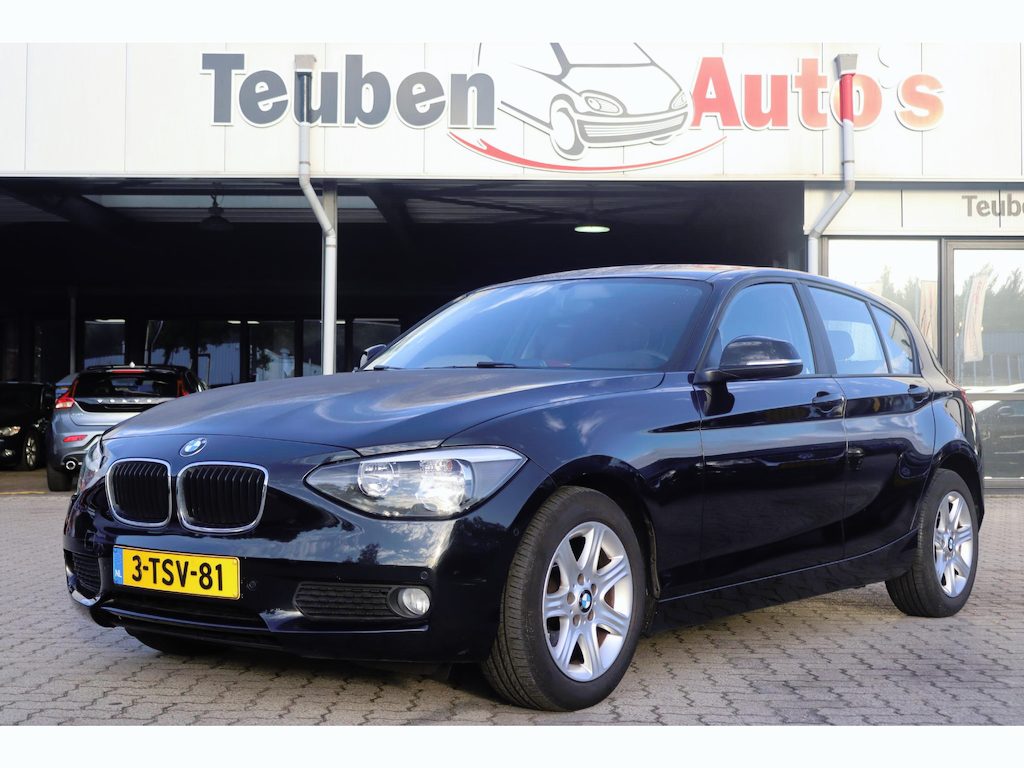 BMW 1-Serie 116i Business | Automaat | Parkeer assistent | Navigatie | Airco | Cruise control