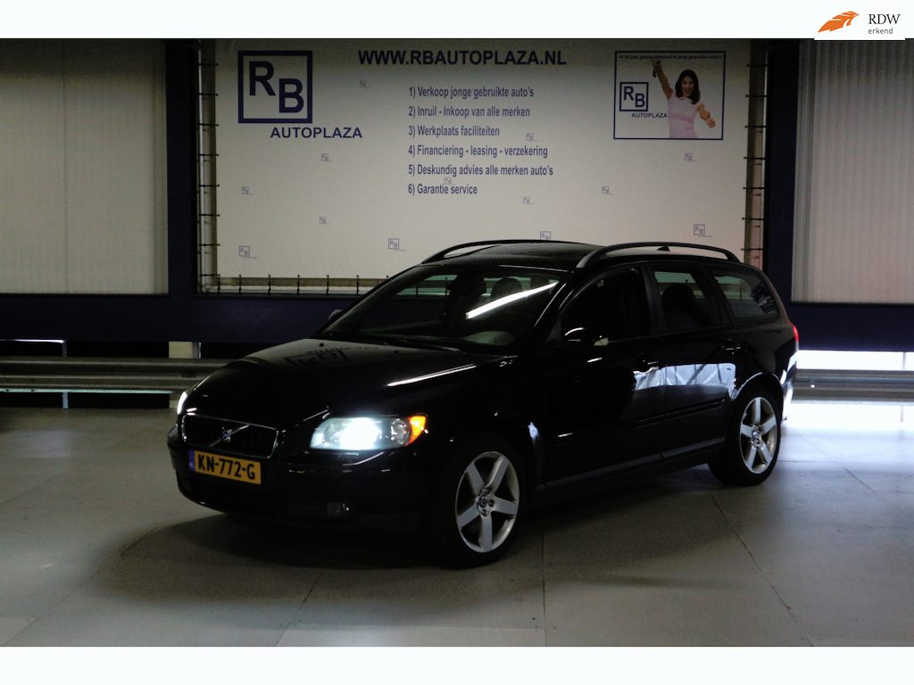 Volvo V50 2.5 T5 AWD Summum / Schuifdak / APK 8 2027 ! ! !