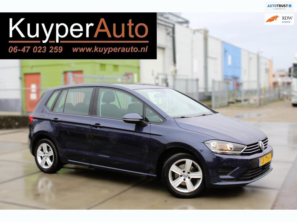 Volkswagen Golf Sportsvan 1.2 TSI Highline multimedia navi clima trekhaak sensoren verwarmbare stoelen