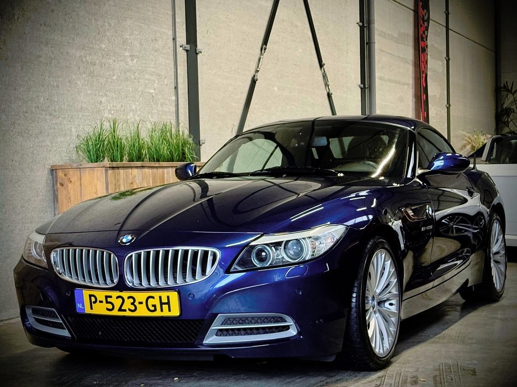 BMW Z4 Roadster (E89) sDrive 23i 204 pk / Tiefsee blau / Manual / Sportseats / Navi / Many options / PERFECT CONDITION!