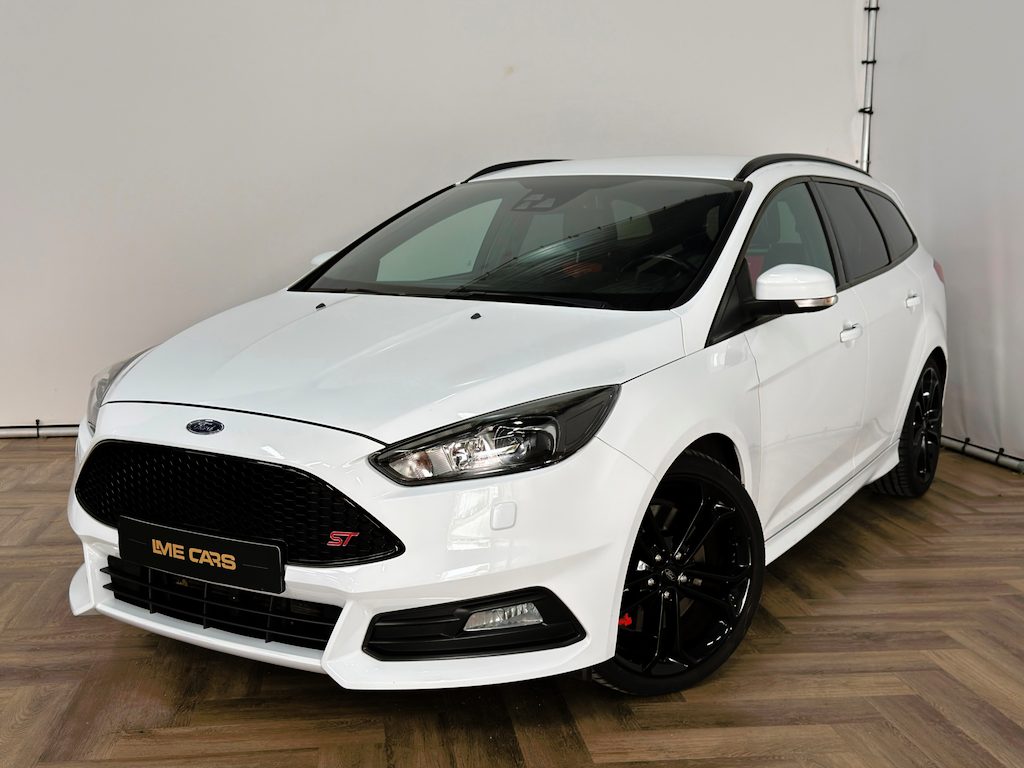 Ford Focus Wagon 2.0 ST|DEALER ONDERHOUDEN|CARPLAY|INRUIL MOGELIJK|