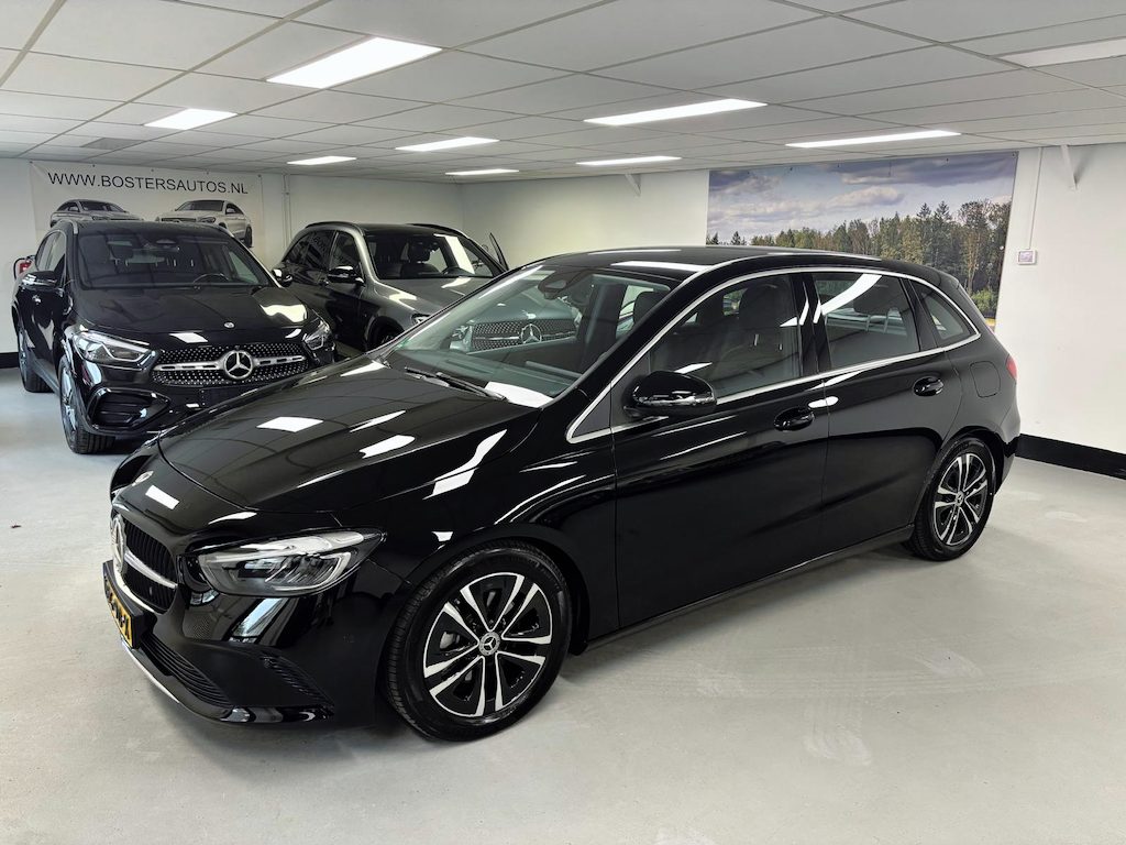 Mercedes-Benz B-klasse 200 Luxury Line NIEUW MODEL Led Navi Camera enz