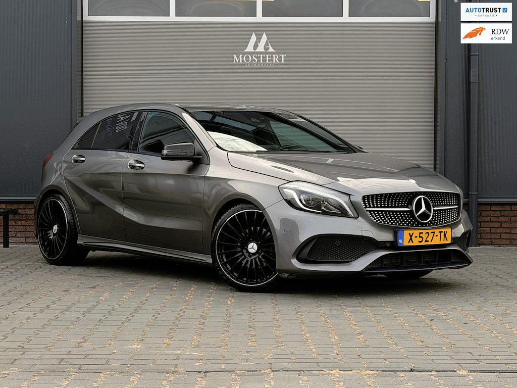 Mercedes-Benz A-klasse 180/122pk Prestige AMG Style|2017|Stoelverw.|Cruise|PDC|Camera|AMG interieur exterieur|19"LMV