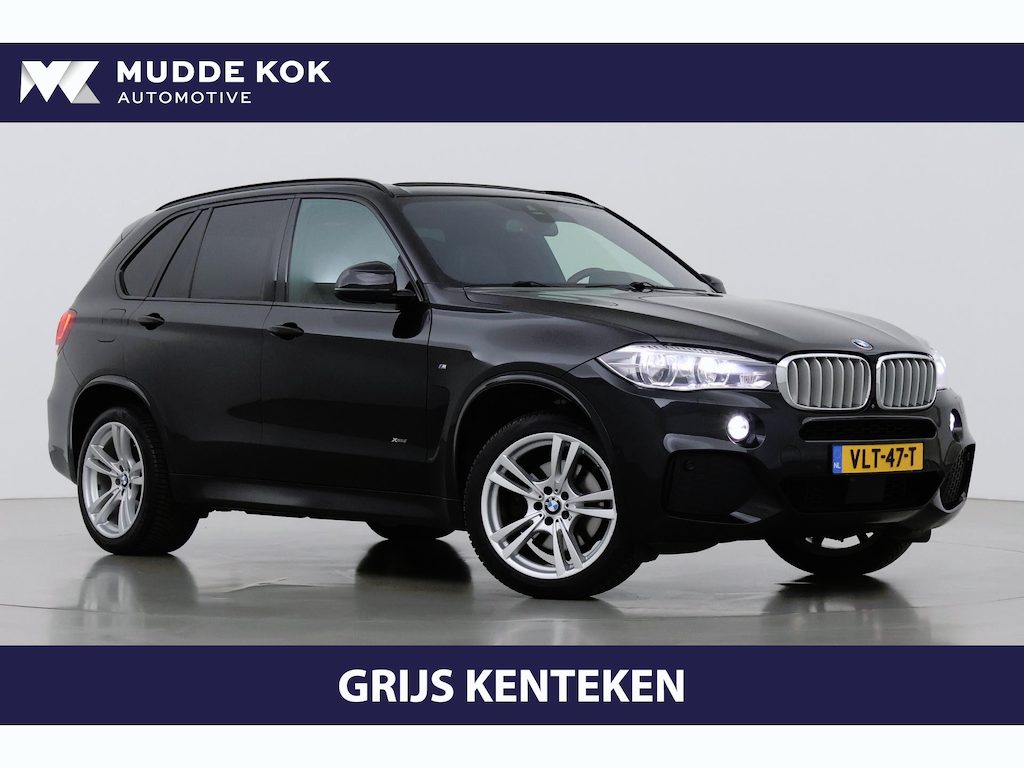 BMW X5 xDrive40d M-Sport | GRIJS KENTEKEN | Panoramadak | Harman/Kardon | 360° Camera | Trekhaak | Head-Up |  Stoel+Stuurverwarming