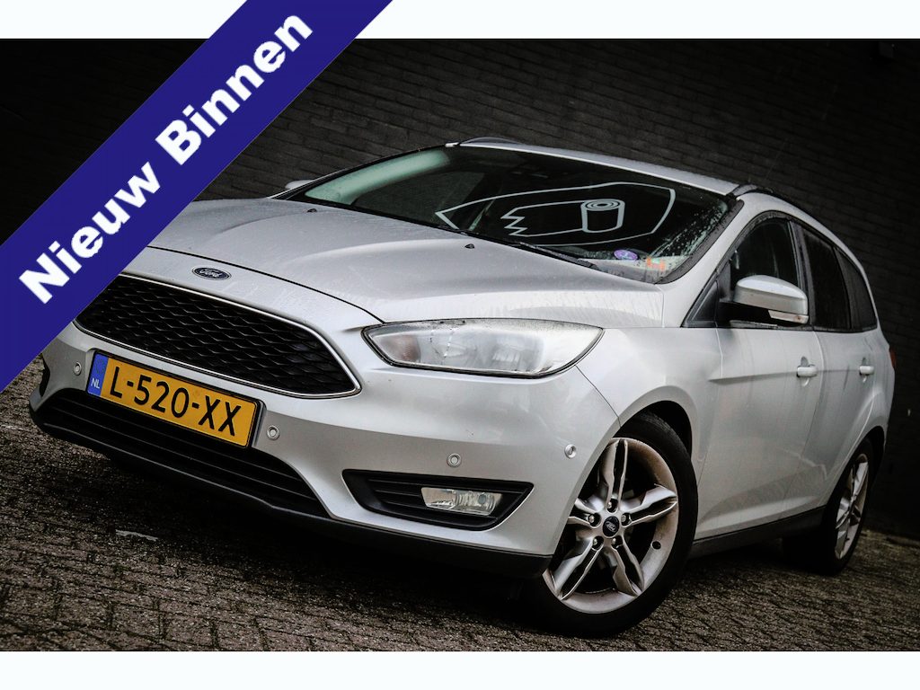 Ford Focus Wagon 1.5 Titanium Edition Net binnen-Nu al te bezichtigen