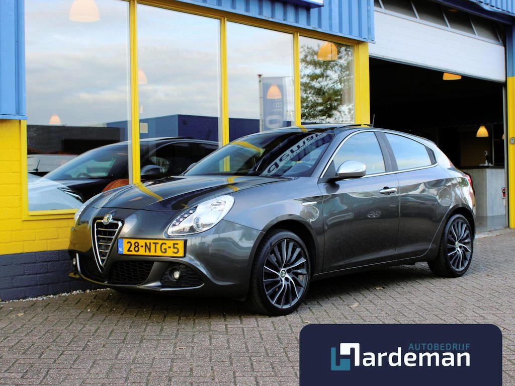 Alfa Romeo Giulietta 1.4 T Distinctive |Panorama|Leder |Bose