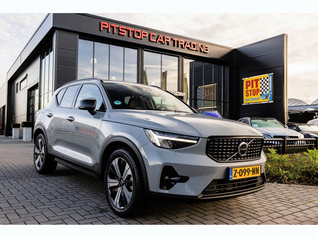 Volvo XC40 1.5 T4 Plug-in hybrid Ultimate Bright, H&K Audio, Pano, Memory, ACC,