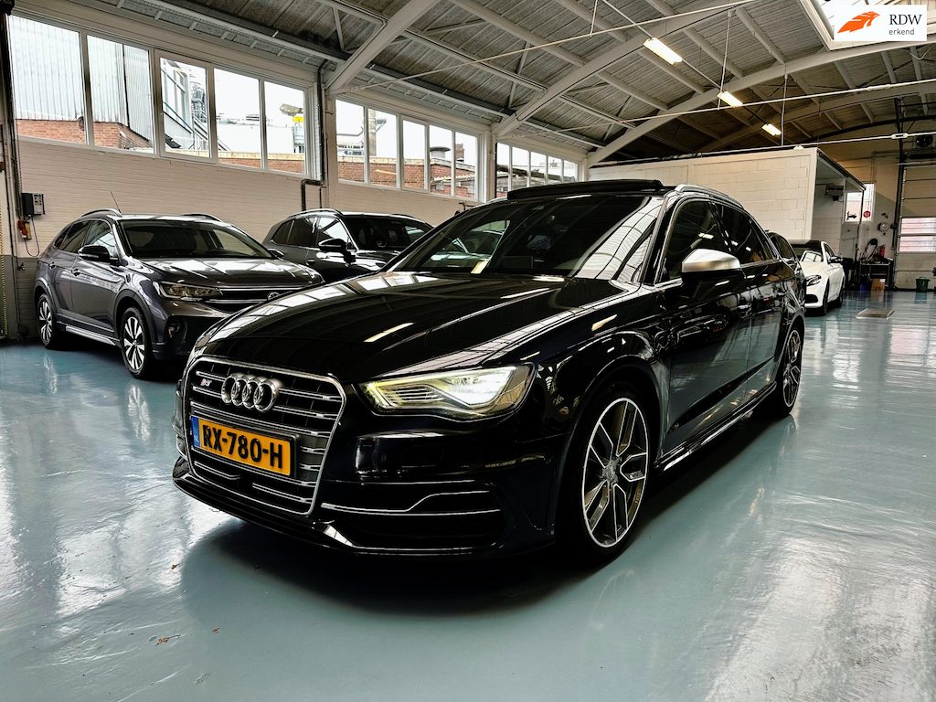 Audi A3 Sportback S3 2.0 TFSI QUATTRO Pano/B&O Full OPTION