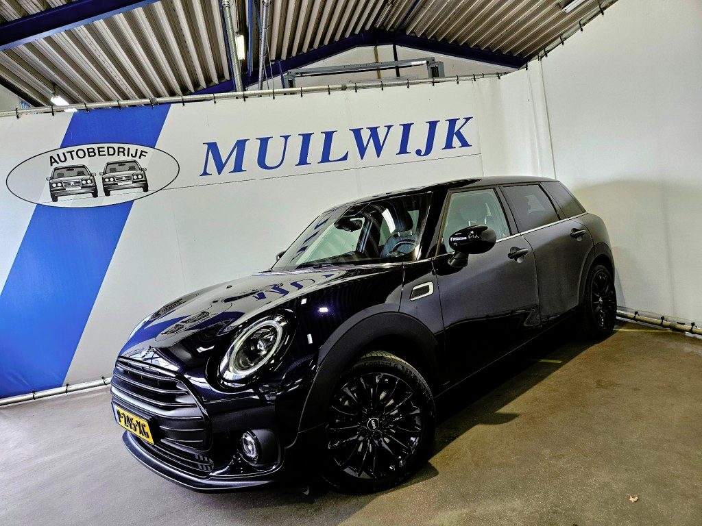 MINI Clubman 1.5 Cooper Business Edition / Black Optic / NL Auto