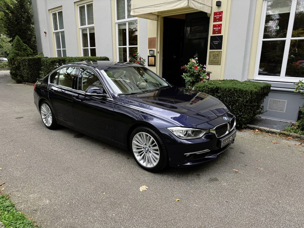 BMW 3-Serie 328i High Executive