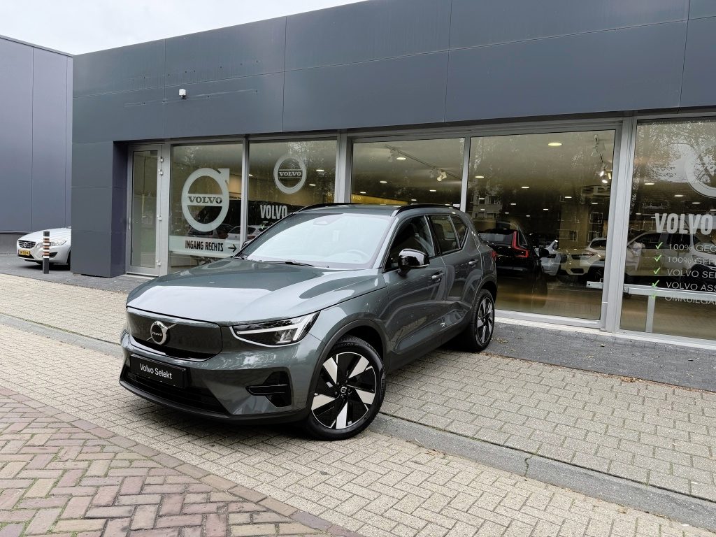 Volvo EX40 Extended Plus 82 kWh | Elektrisch bedienbare trekhaak | Harman & Kardon audio | 95% SOH