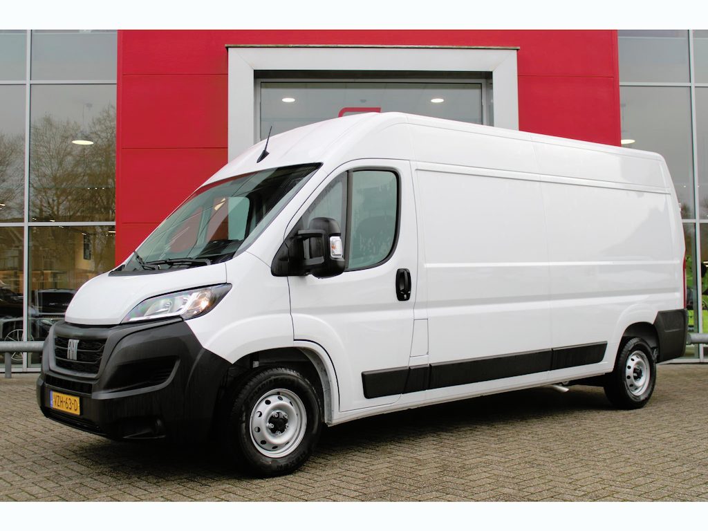 Fiat Ducato 33 2.2 MultiJet 140PK L3H2 | NIEUWE BUS! BPM VRIJ! | ACHTERUITRIJ CAMERA | APPLE CARPLAY/ANDROID AUTO | 3-ZITS | CRUISE CONTROL | CLIMATE CONTROL | DAB+ RADIO | DIGITALE COCKPIT |