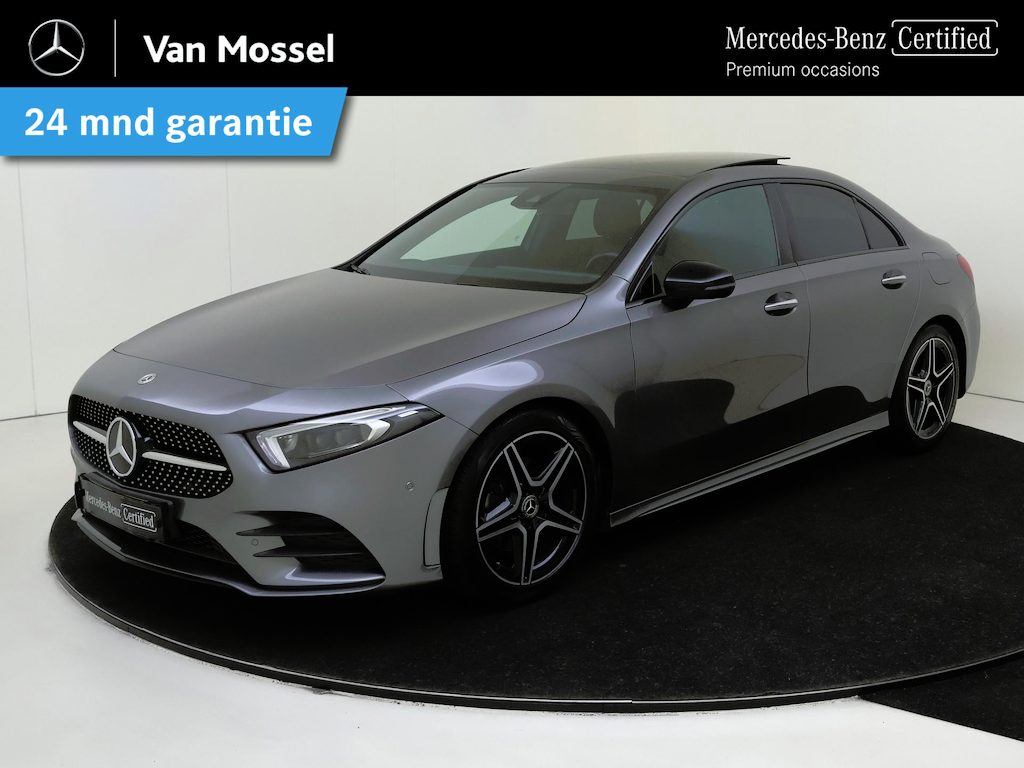 Mercedes-Benz A-klasse 180 Business Solution AMG Premium Plus /Panoramadak /Memory /Keyless /Night-Pakket