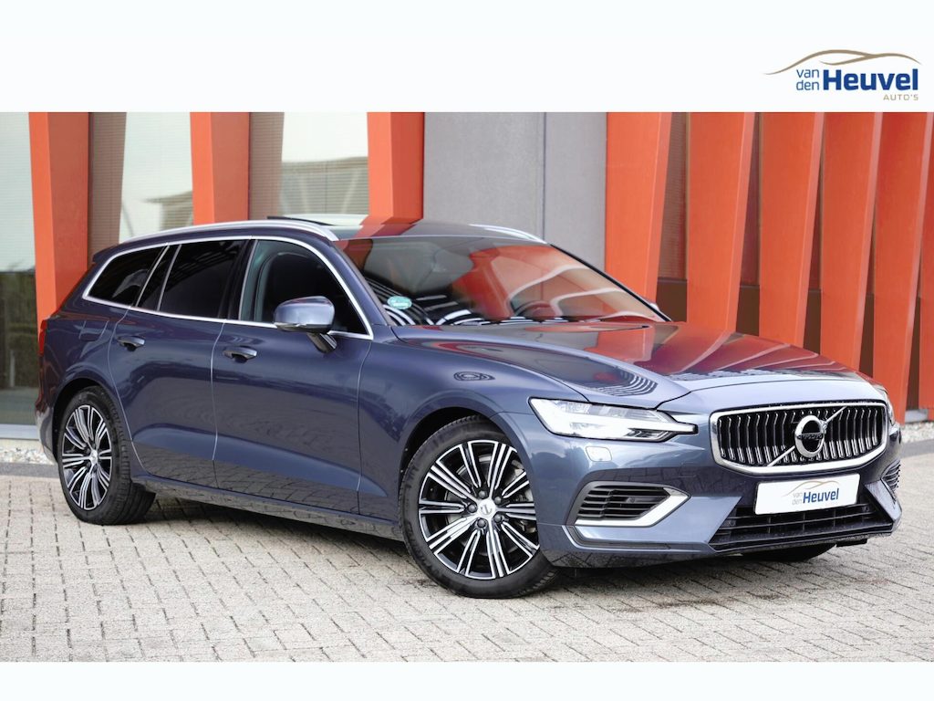 Volvo V60 T8 Recharge AWD Inscription | Stoelverwarming | Trekhaak | Parkeercamera | Panoramadak | H/K | BLIS | Pilot Assist | Keyless