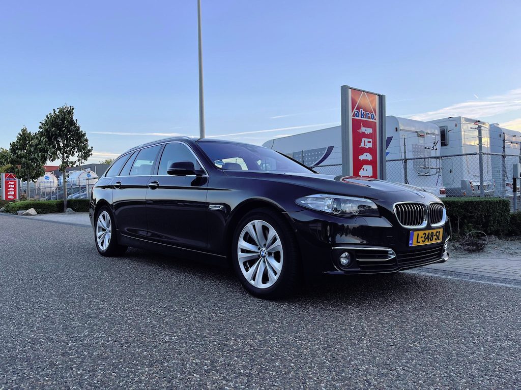 BMW 5-Serie Touring 535xd M Sport Edition | BMW Individual | PANO | Head-UP | Elek. wegklapbare trekhaak | Lederen bekleding | Cruise Control | Dashcam 360