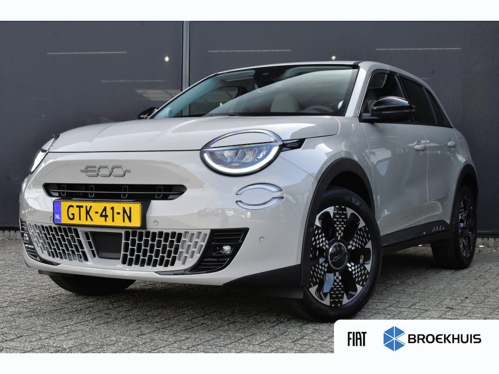 Fiat 600 1.2 Hybrid La Prima | Vol-Leder | Navigatie | Elektr. Achterklep | Stoelverwarming | Sfeerverlichting | Adaptive Cruise | !!