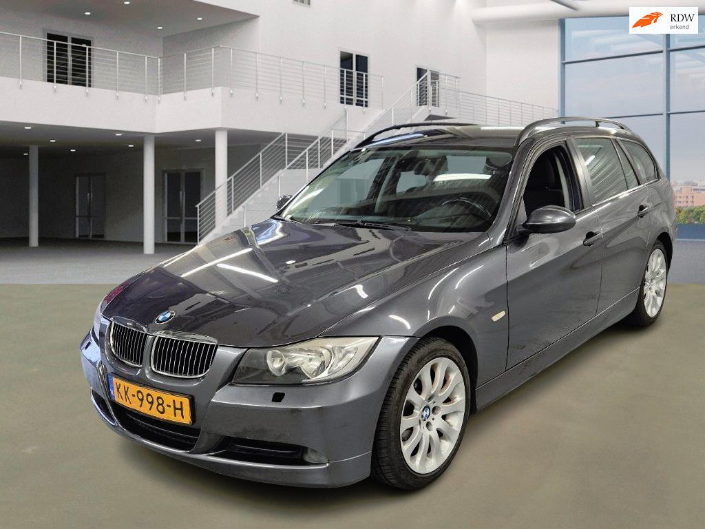 BMW 3-Serie Touring 320i Executive AUTOMAAT NAVI PSENSOR CRUISE