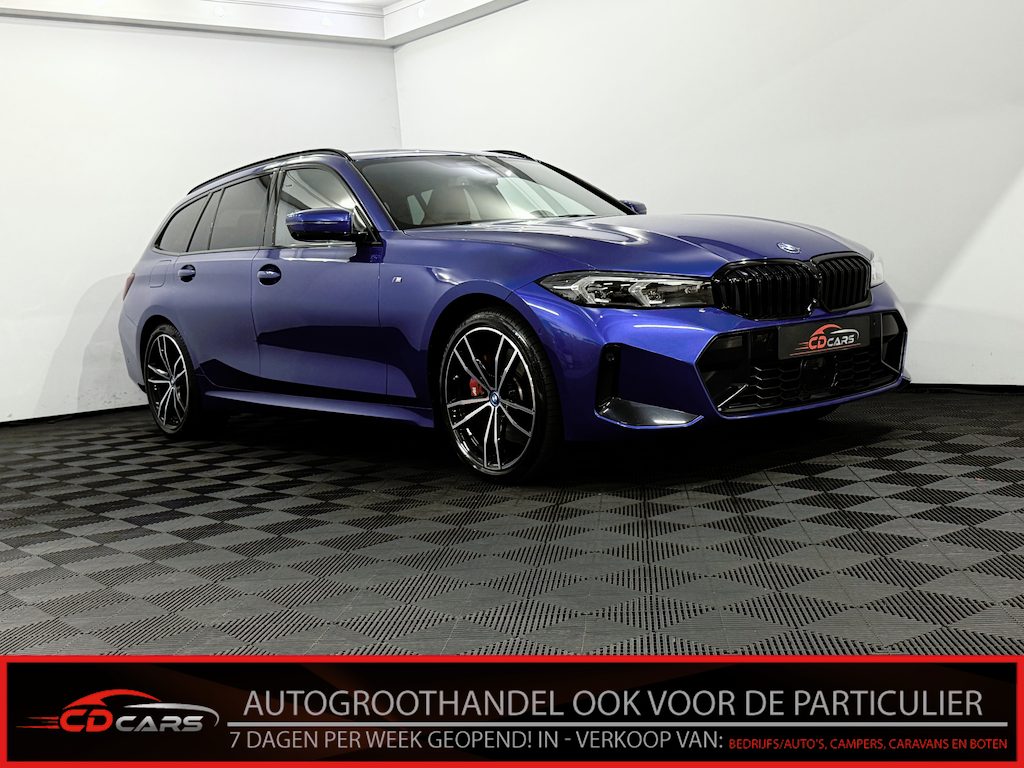 BMW 3-Serie Touring 330e M-sport Plug-in Leder, M stoelen, 360 Camera, Harman/Kardon, Head-up display, Elektrische achterklep, Winterpakket, Memory stoelen, Navi