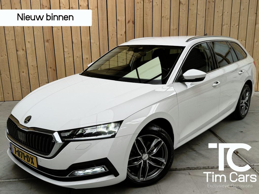 Skoda Octavia Combi 1.0 e-TSI Business Edition Plus Automaat | Apple CarPlay/Android Auto | Adaptieve cruise control | DAB ontvanger | Dode hoek detectie | LED verlichting | Parkeersensoren voor en achter | Voorstoelen verwarmd