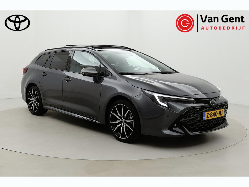 Toyota Corolla Touring Sports Hybrid 140 GR Sport | Panoramadak | Trekhaak | Dodehoek detectie | Head-up display | JBL | Stoelverwarming | Apple Carplay / Android Auto | Full LED | 18 inch
