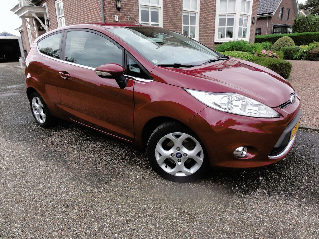 Ford Fiesta 1.6 16V Titanium 120 PK AIRCO !! 3 DRS