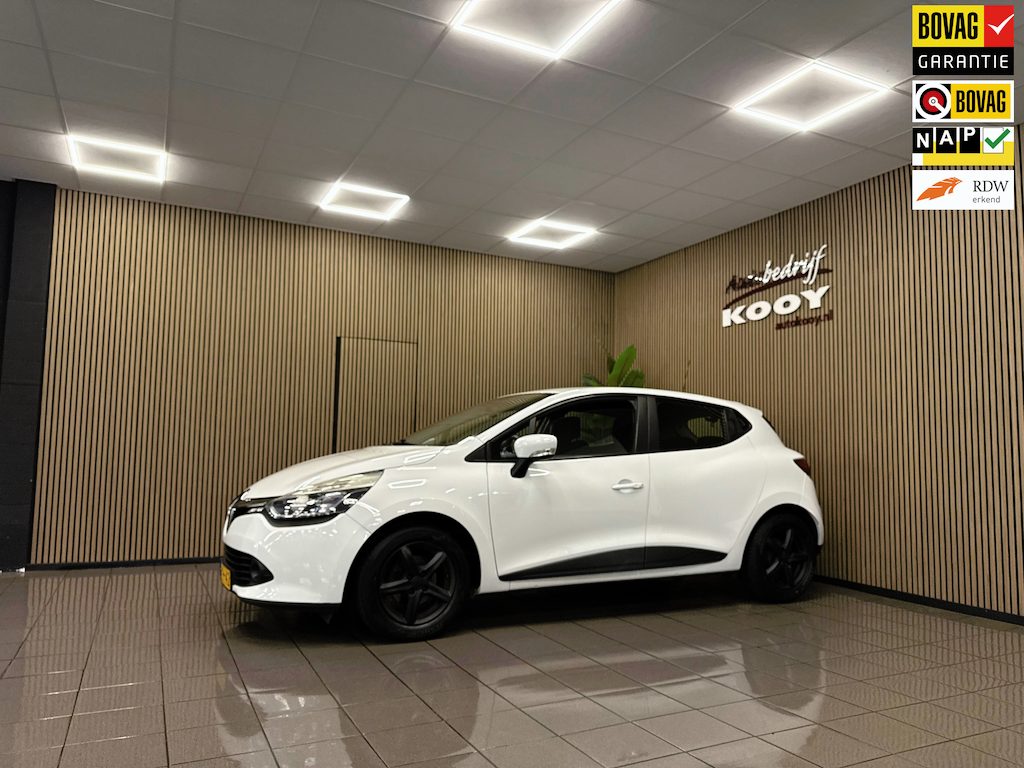 Renault Clio 0.9 TCe Expression * Navigatie / Cruise control / LM Velgen / NL Auto *