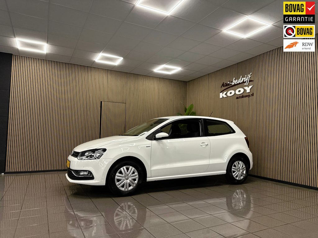Volkswagen Polo 1.0 First Edition * Navigatie / Cruise control / Bluetooth / Parkeersensoren *